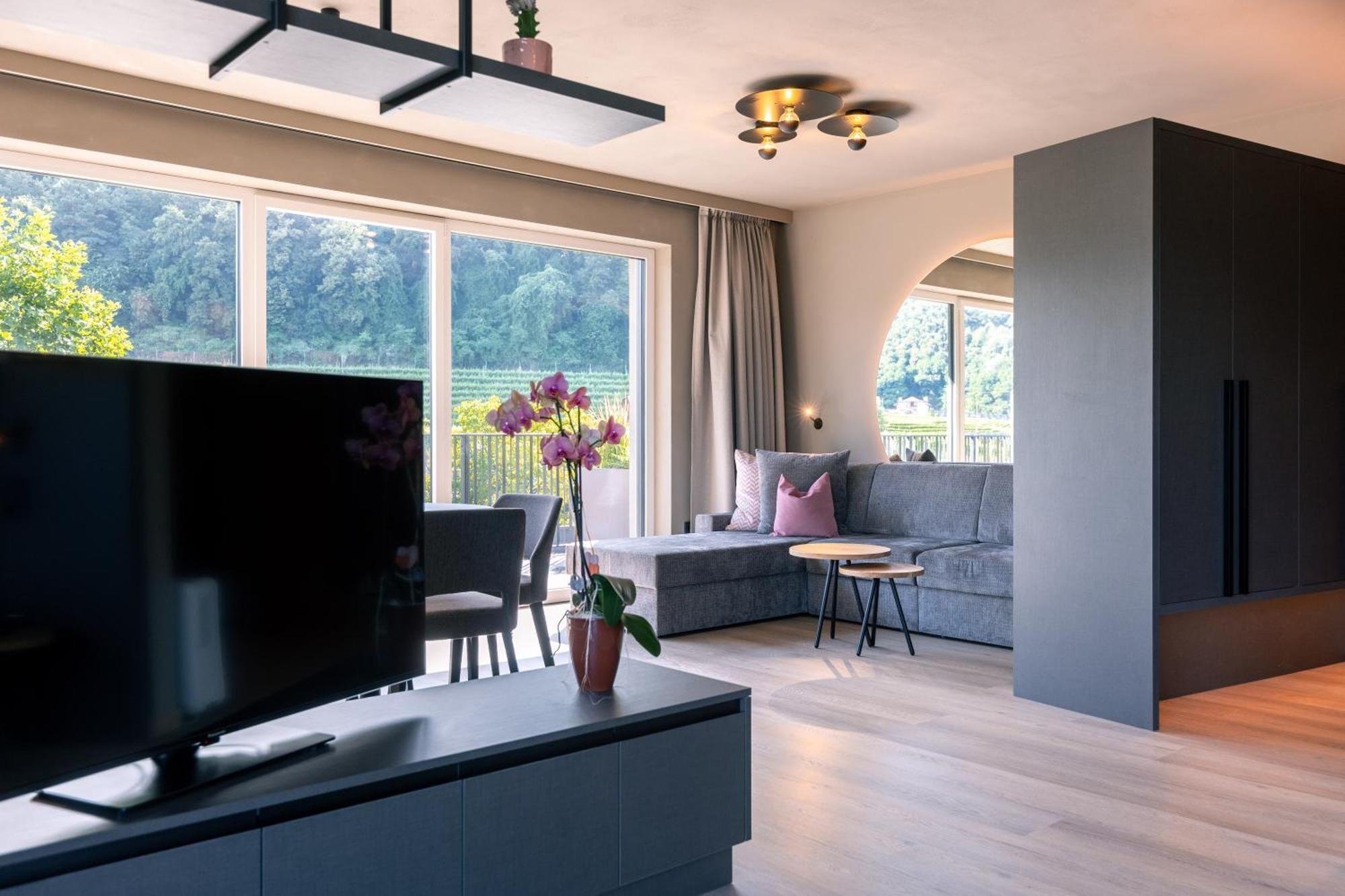 Belia Lofts - Adults Only - Apartments Appiano Sulla Strada Del Vino Zewnętrze zdjęcie