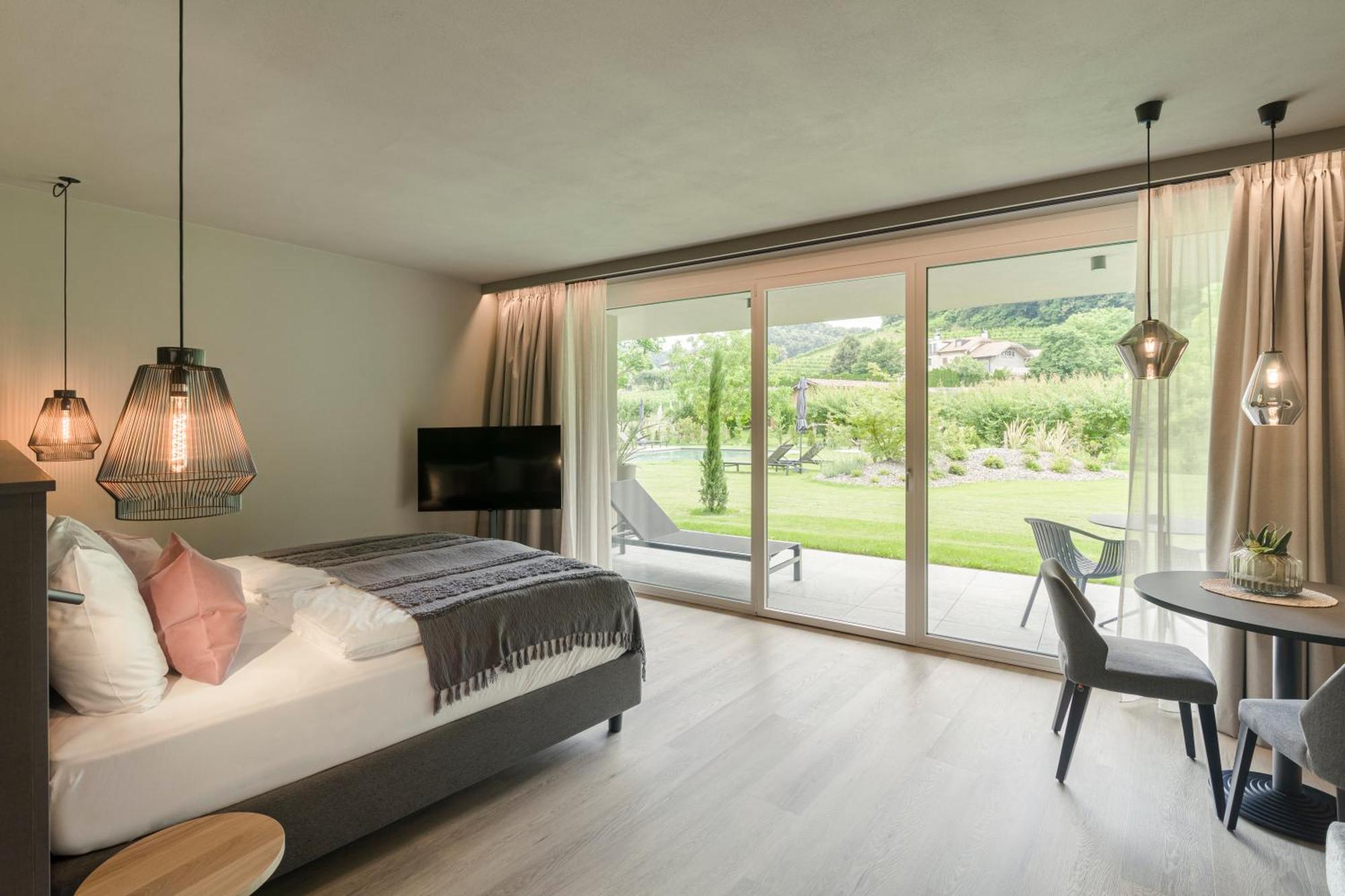 Belia Lofts - Adults Only - Apartments Appiano Sulla Strada Del Vino Zewnętrze zdjęcie